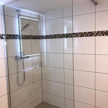 Oezkurt-2 شقة فريدريشسهافن