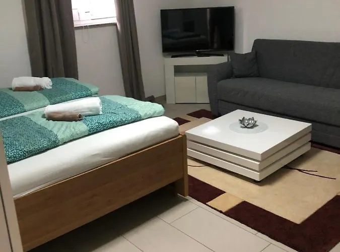 Oezkurt-2 Lejlighed Friedrichshafen